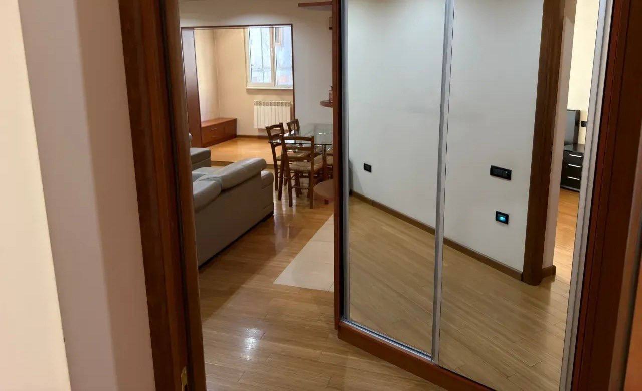 Furnished Two-Room Apartment in Kentron photo 7 of 8