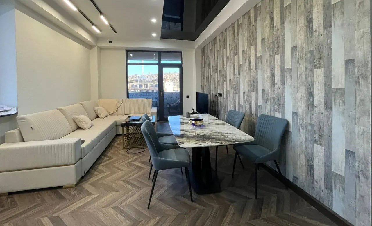 Furnished 3-Room Apartment in Davtashen photo 1 of 4