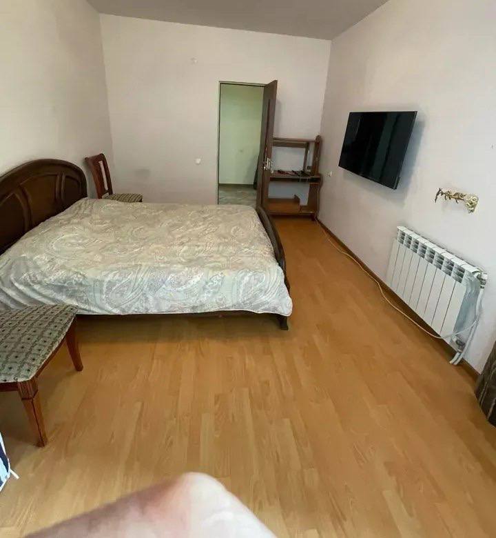 Furnished 2-Bedroom Apartment in Nor Nork photo 6 of 8