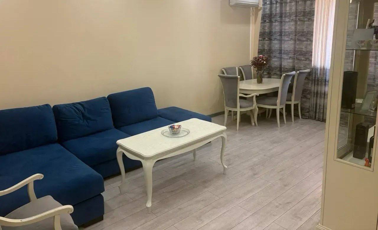Furnished Two-Room Apartment in Davtashen photo 2 of 8