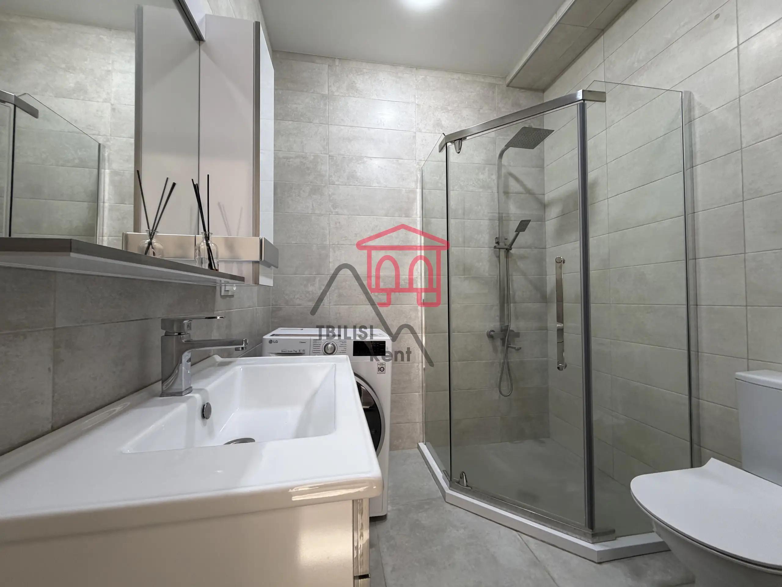 Bright 1-Bedroom Apartment in Nadzaladevi photo 5 of 6