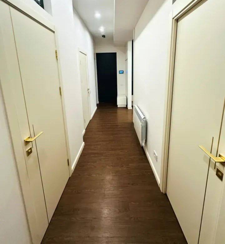 Furnished 3-Bedroom Apartment in Davtashen photo 5 of 8