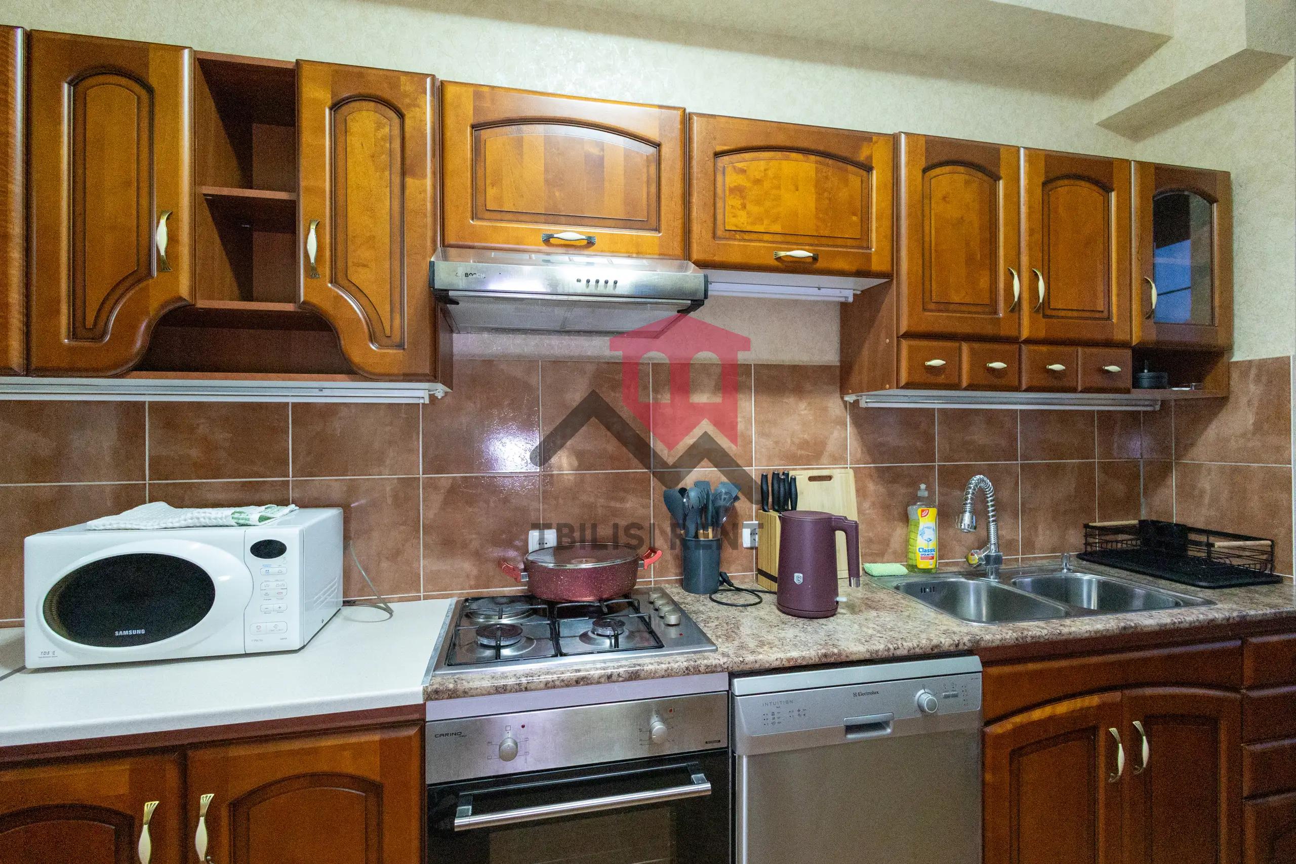 2-Bedroom Apartment Near Mziuri Park photo 6 of 8