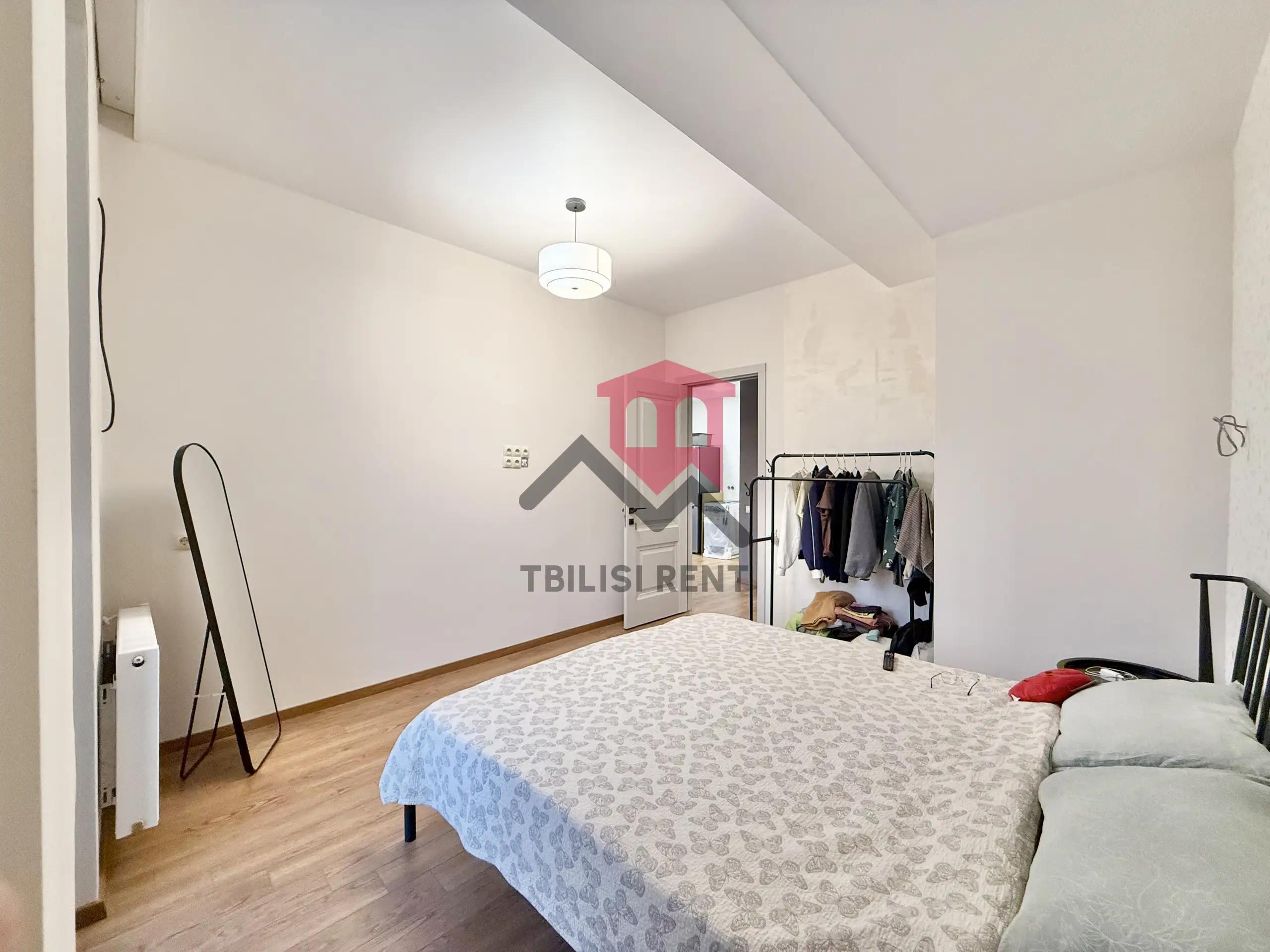 1-Bedroom Apartment in Ortachala photo 7 of 8