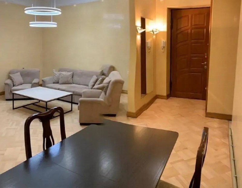 Furnished 3-Bedroom Apartment in Kentron photo 1 of 8