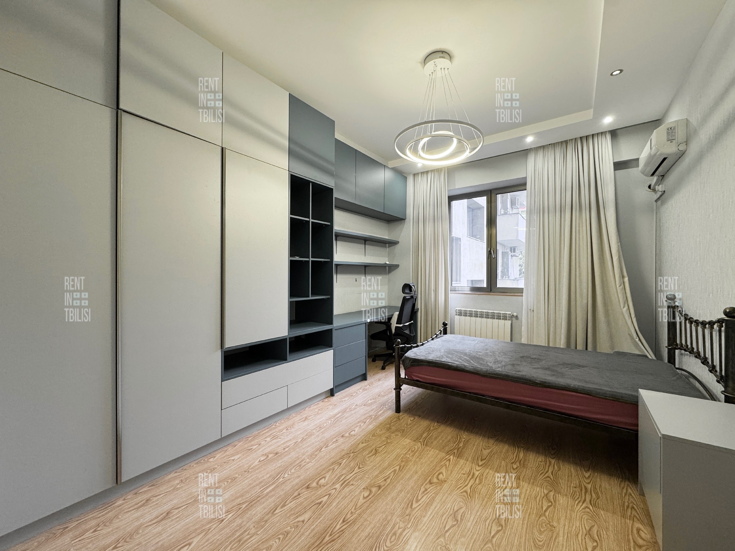 3-Bedroom Apartment in Saburtalo photo 4 of 8