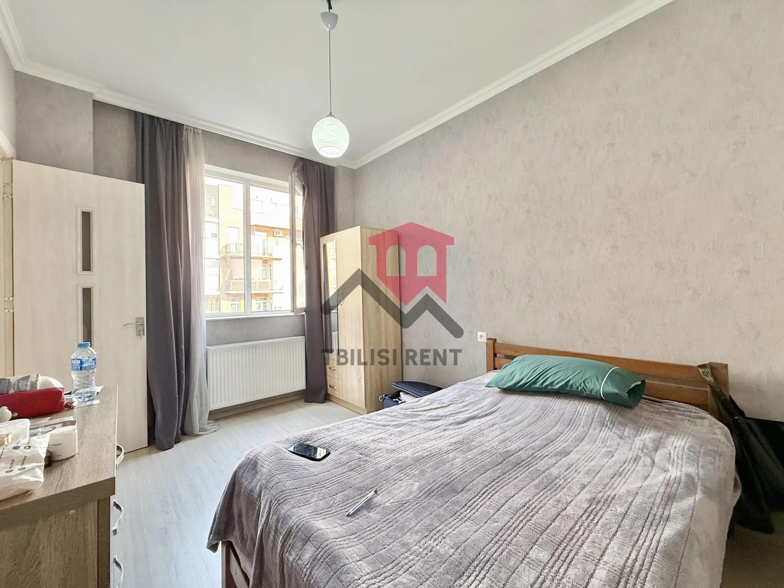 One-Bedroom Apartment in Isani photo 7 of 8