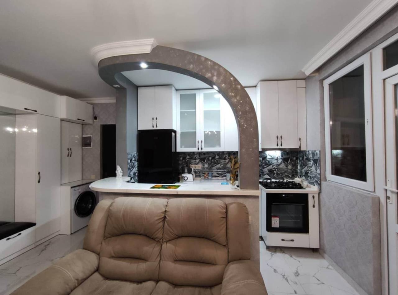 Three-Bedroom Apartment for Rent in Batumi photo 5 of 8
