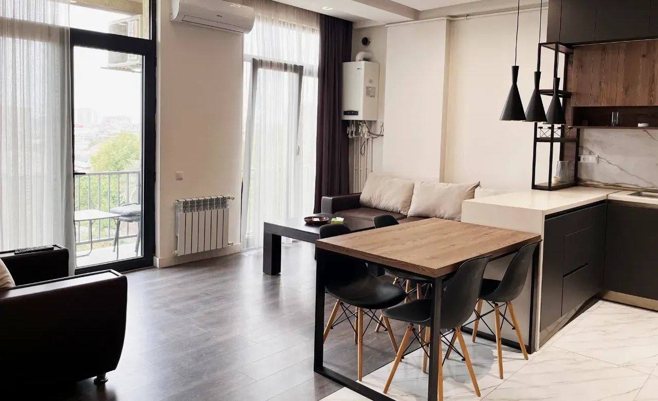 Furnished 3-Room Apartment in Davtashen photo 2 of 8
