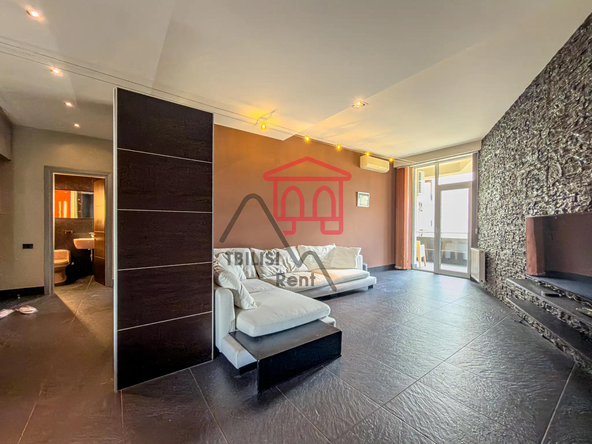 Comfortable 3-Bedroom Apartment with Fireplace in Vake photo 3 of 8
