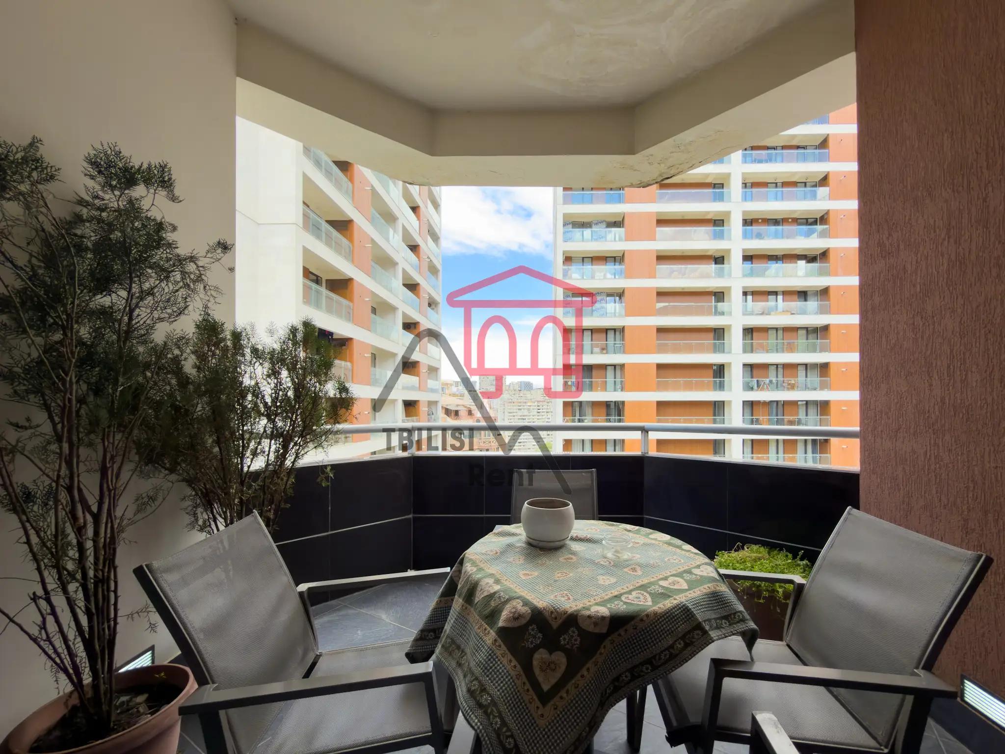 Comfortable 3-Bedroom Apartment with Fireplace in Vake photo 5 of 8