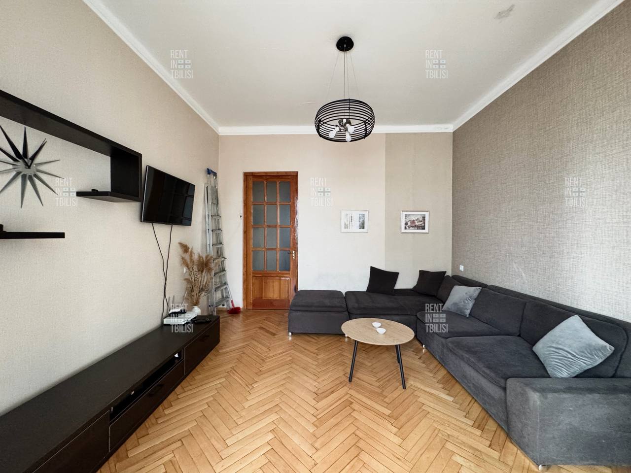 Two-Bedroom Apartment in Chugureti photo 1 of 8