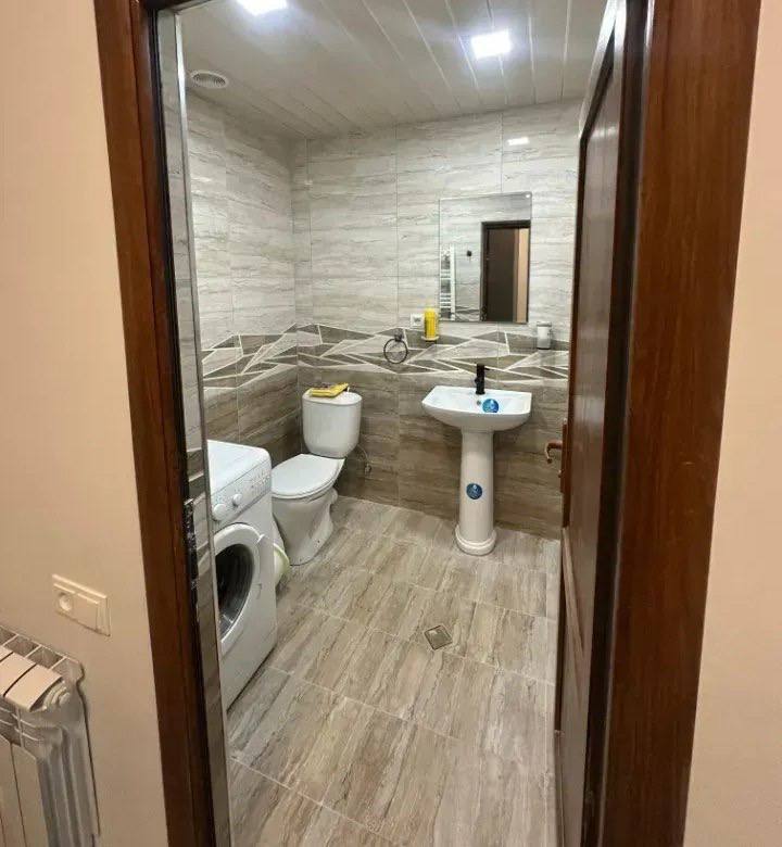 Cozy 2-Bedroom Apartment in Arabkir photo 7 of 8