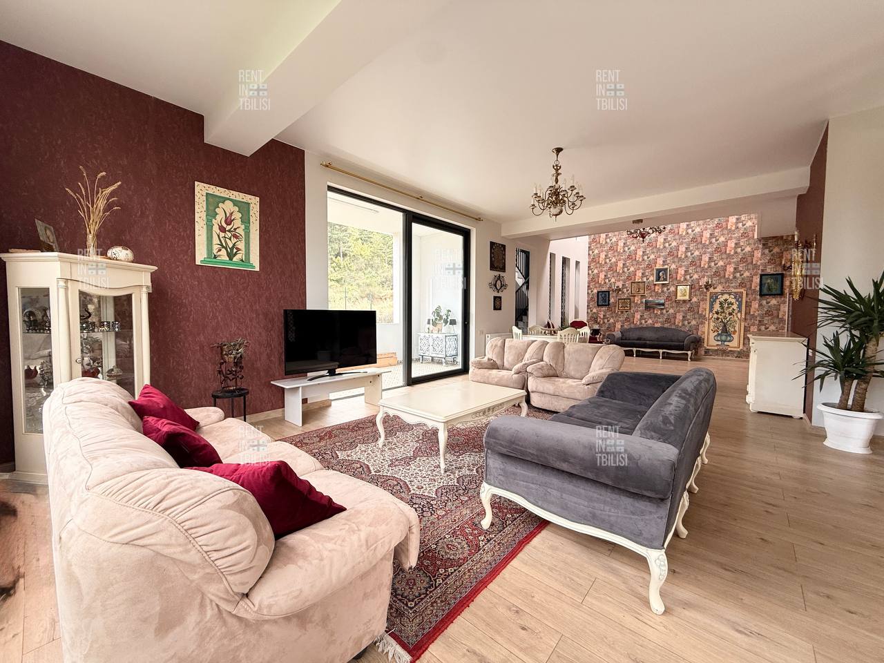 Modern 4-Bedroom House Near Lisi Lake photo 4 of 8
