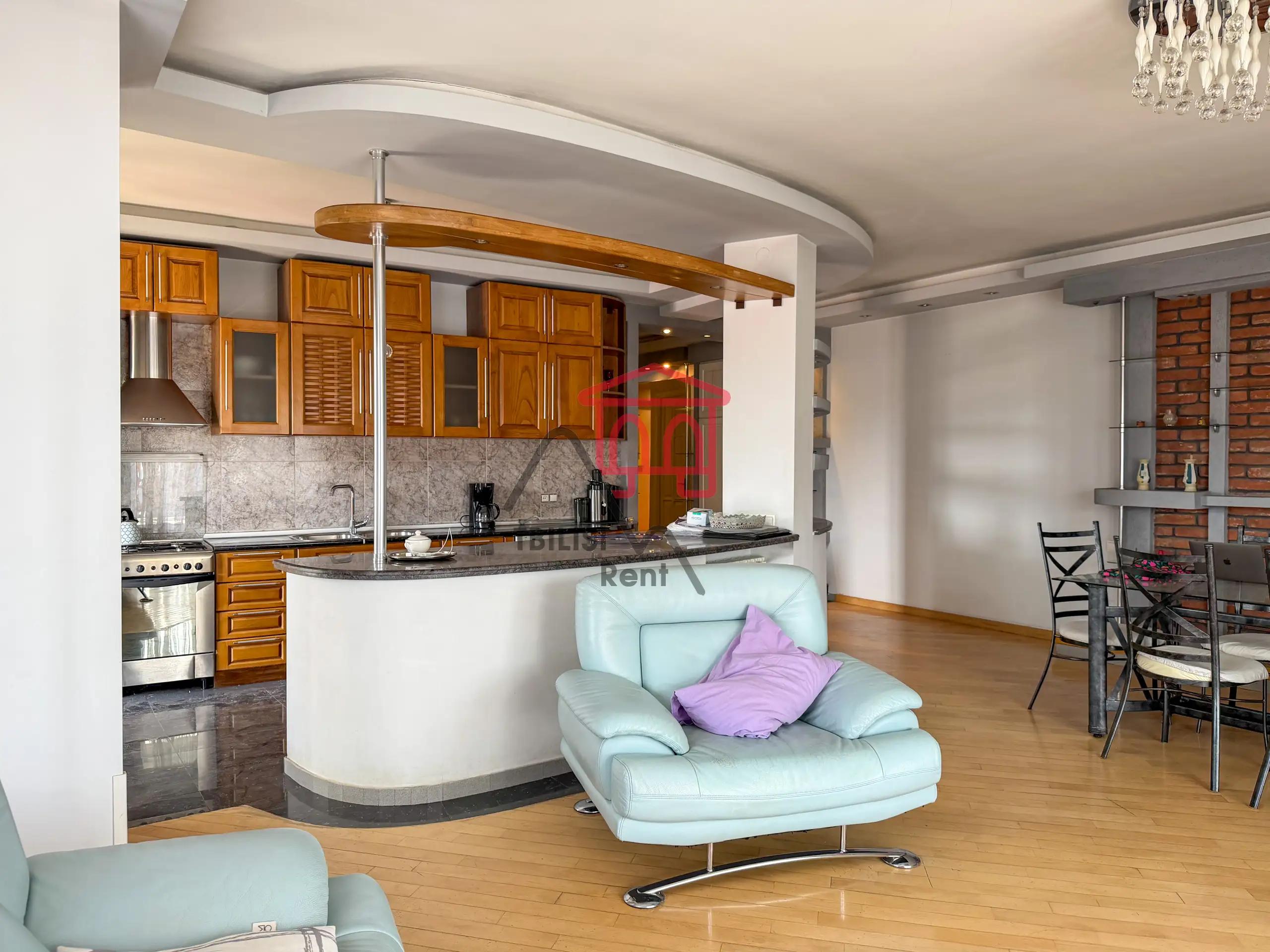 Spacious 4-Room Apartment in Avlabari photo 4 of 8