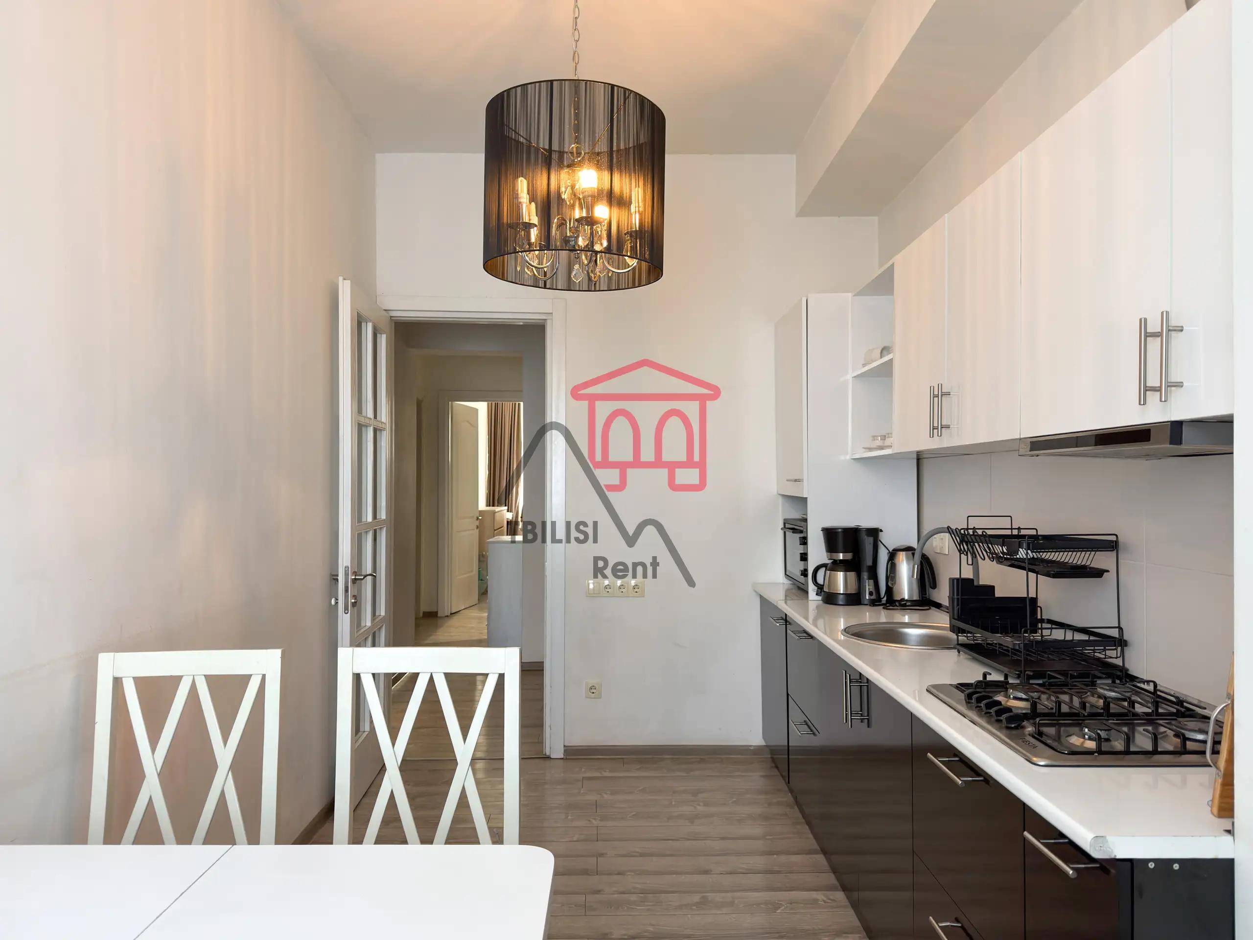 3-Bedroom Apartment in Isani photo 4 of 8