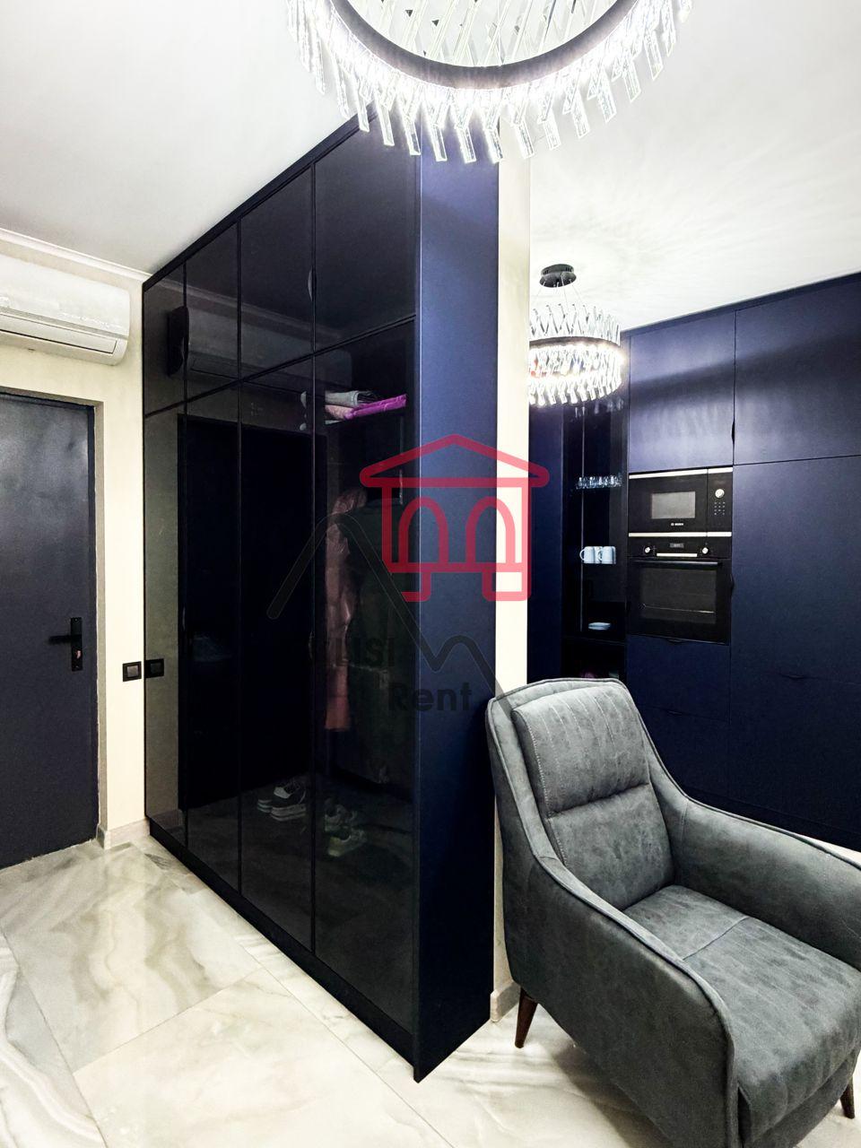 Designer Apartment in Saburtalo photo 4 of 8