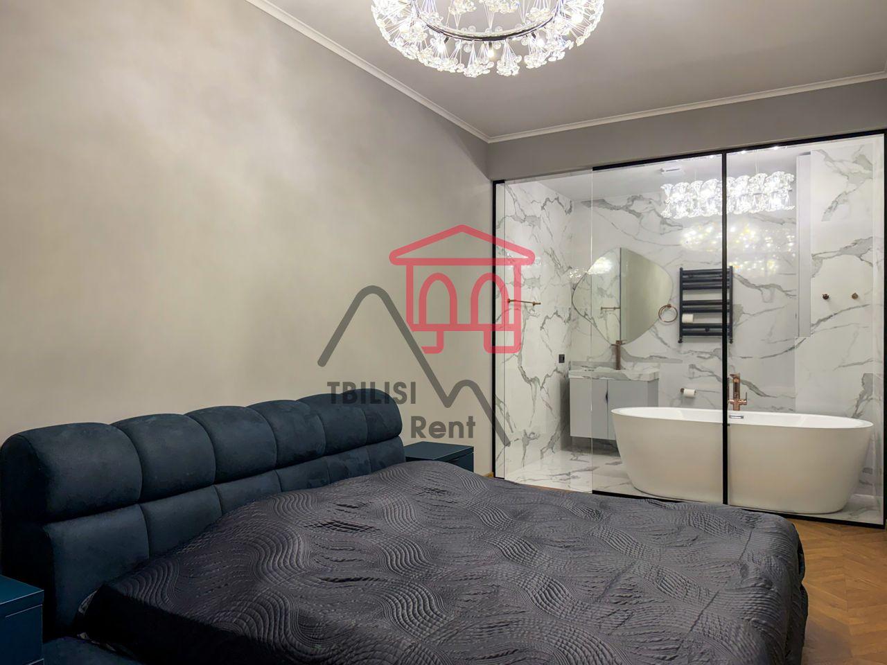 Designer Apartment in Saburtalo photo 5 of 8