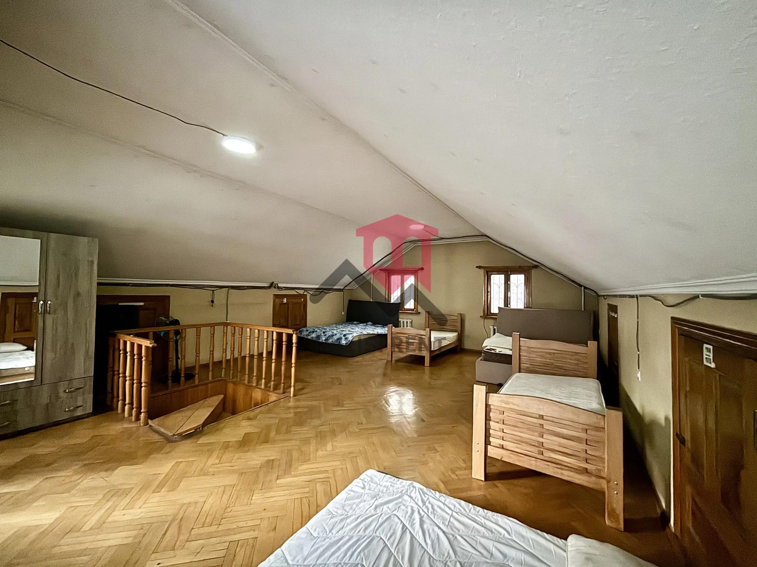 Просторный дом с шестью спальнями в Исани photo 4 of 8