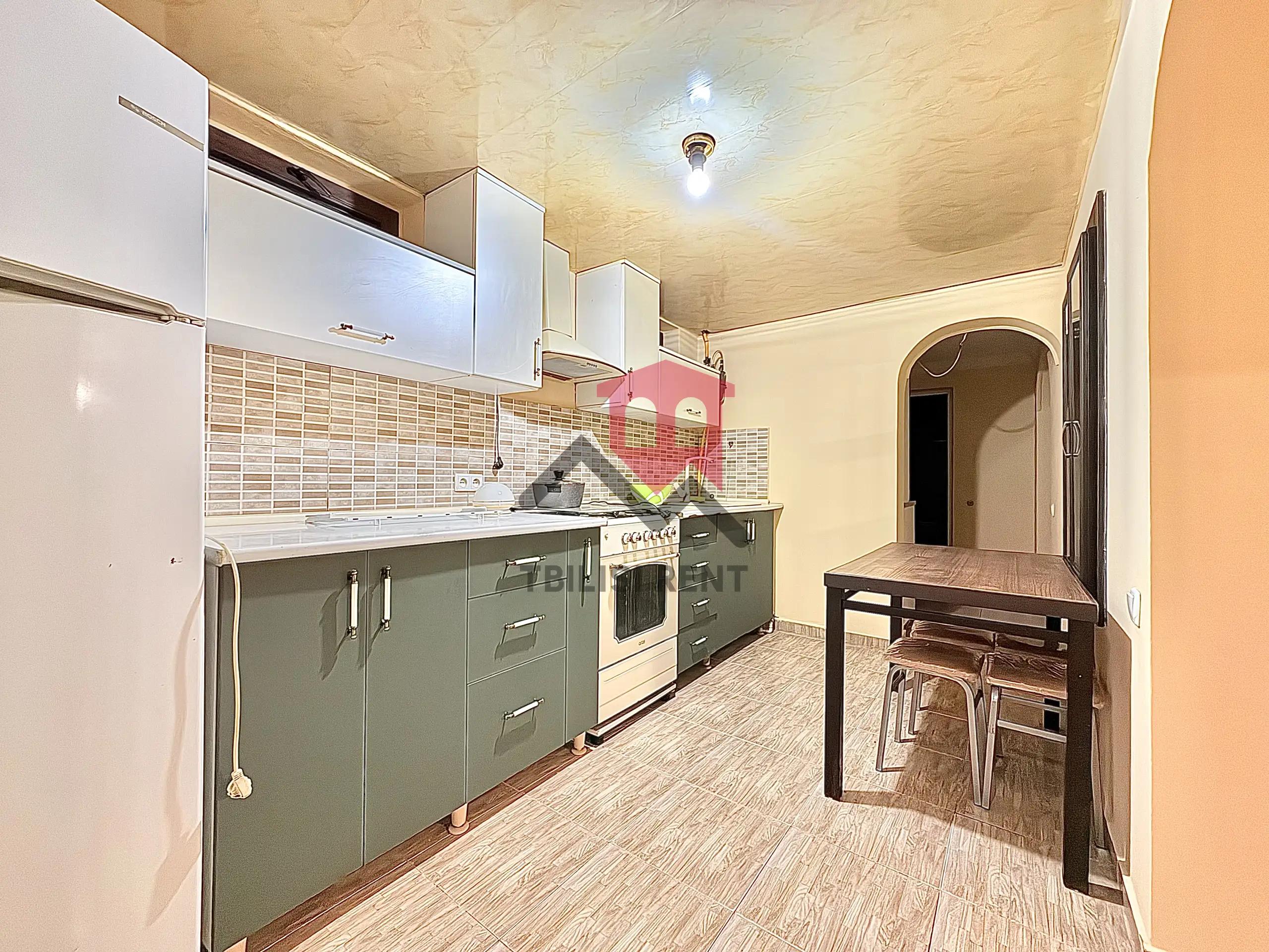 Spacious House with Pool in Vashlijvari photo 3 of 8