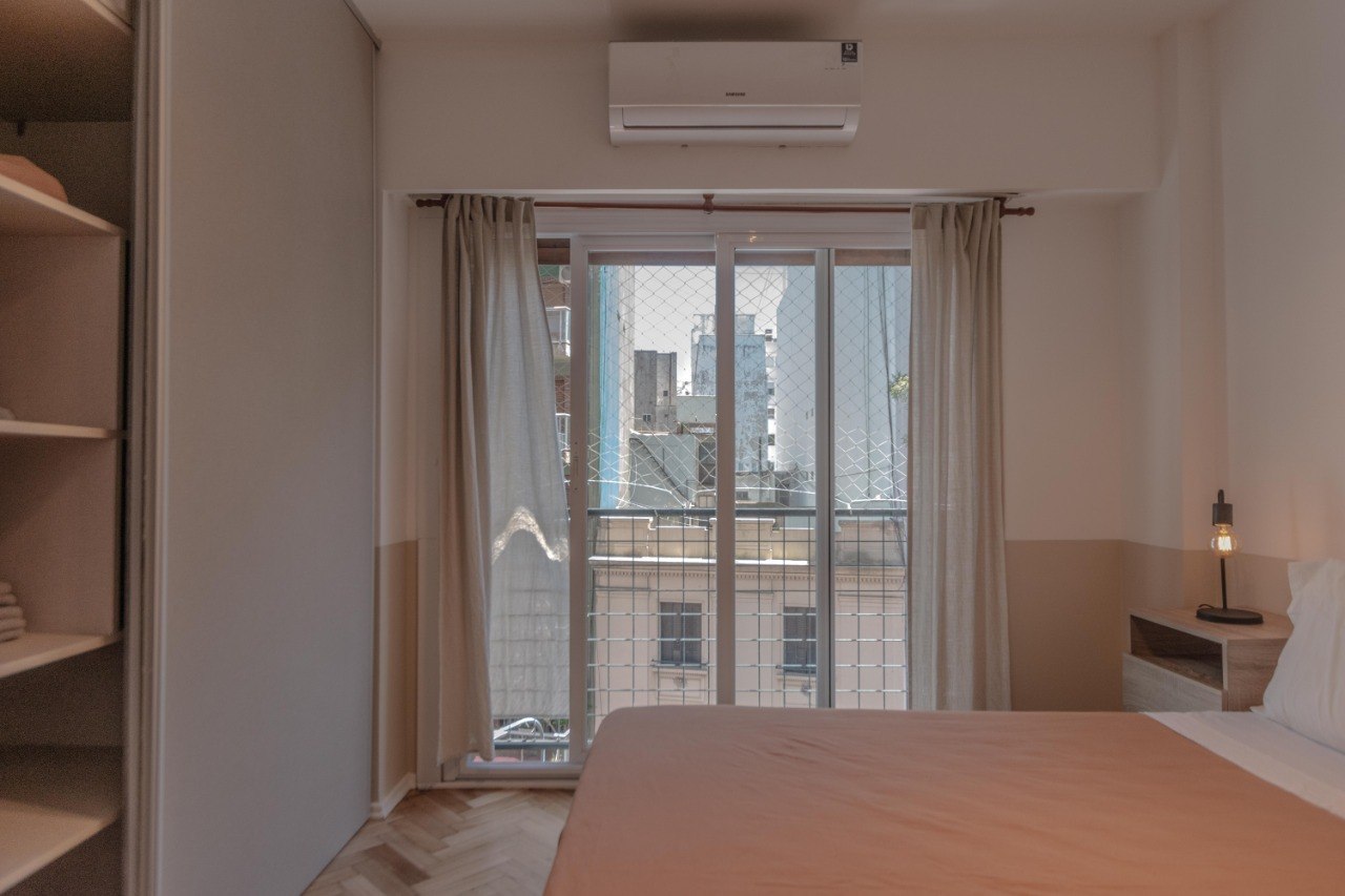 Three-Room Apartment in Palermo photo 4 of 8