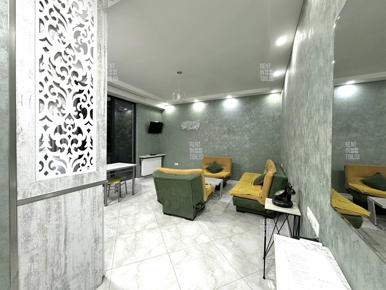 One-Bedroom Apartment in Sololaki photo 3 of 8