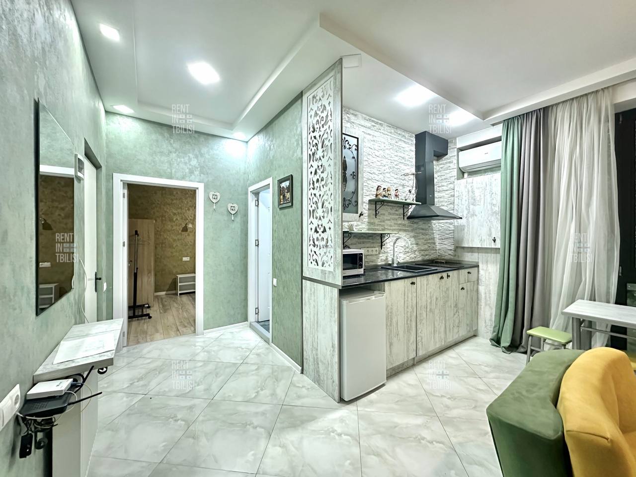One-Bedroom Apartment in Sololaki photo 6 of 8