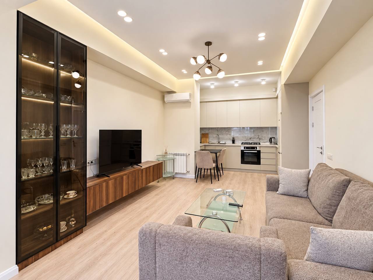 3-Room Apartment in Central Yerevan photo 1 of 8