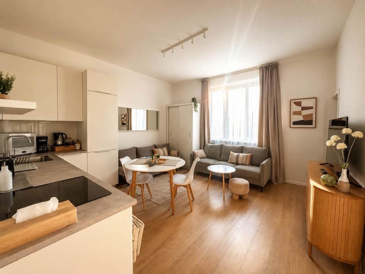 Furnished 2-Room Apartment in Old Town photo 1 of 4