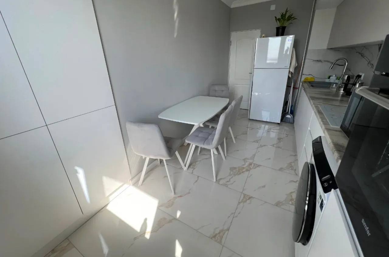Furnished 3-Room Apartment in Arabkir photo 7 of 8