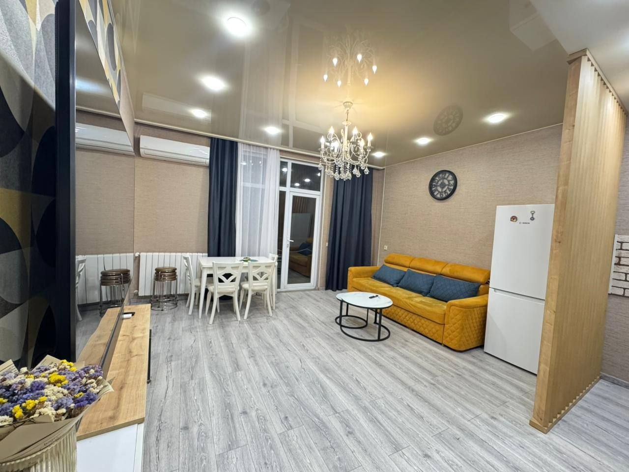 2-Bedroom Apartment with Sea and Mountain Views photo 1 of 8
