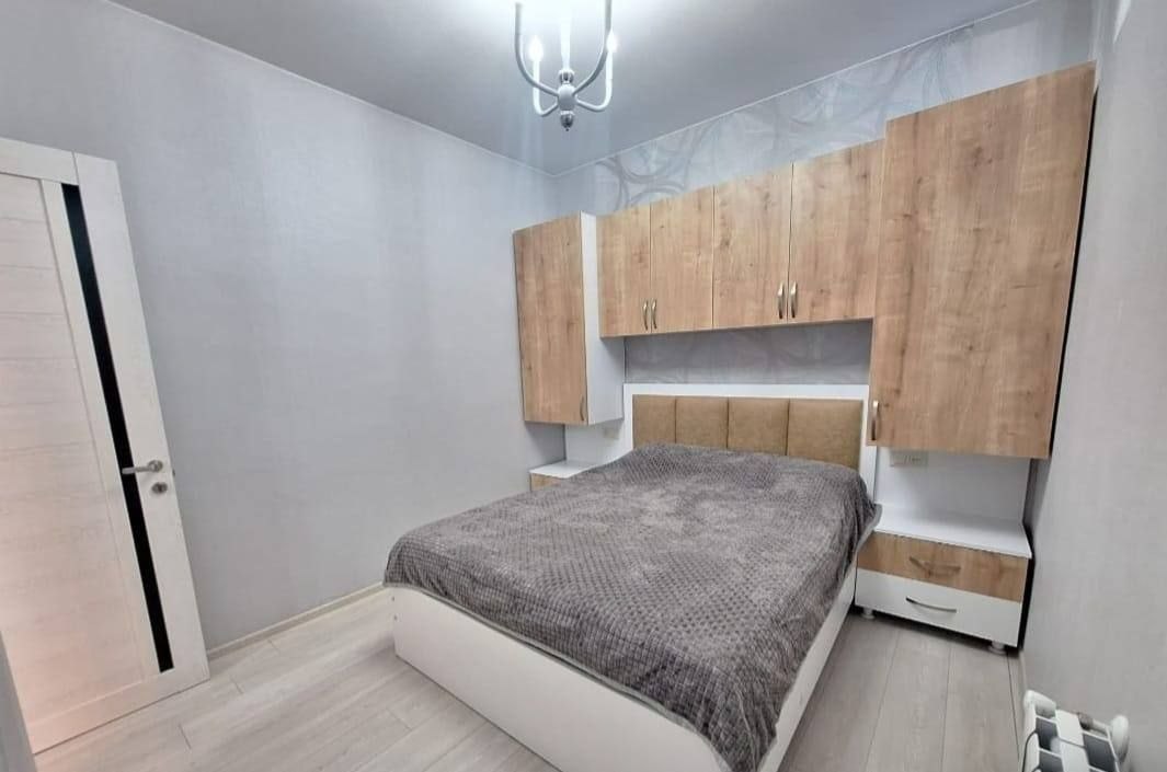 2-Bedroom Apartment with Sea and Mountain Views photo 5 of 8