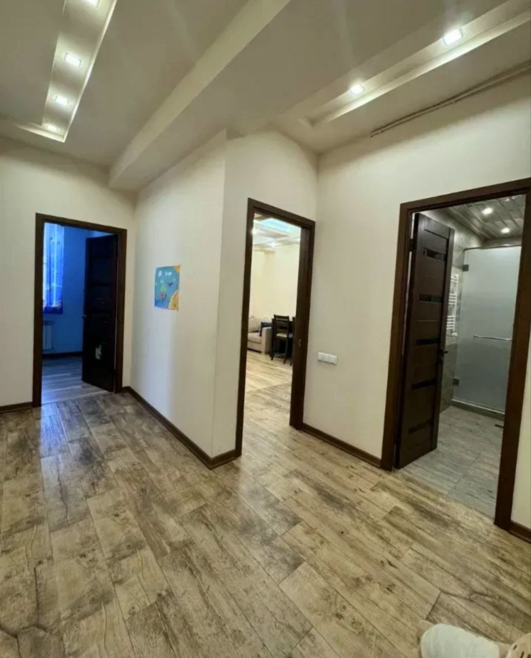 Three-Bedroom Apartment in Kentron photo 8 of 8