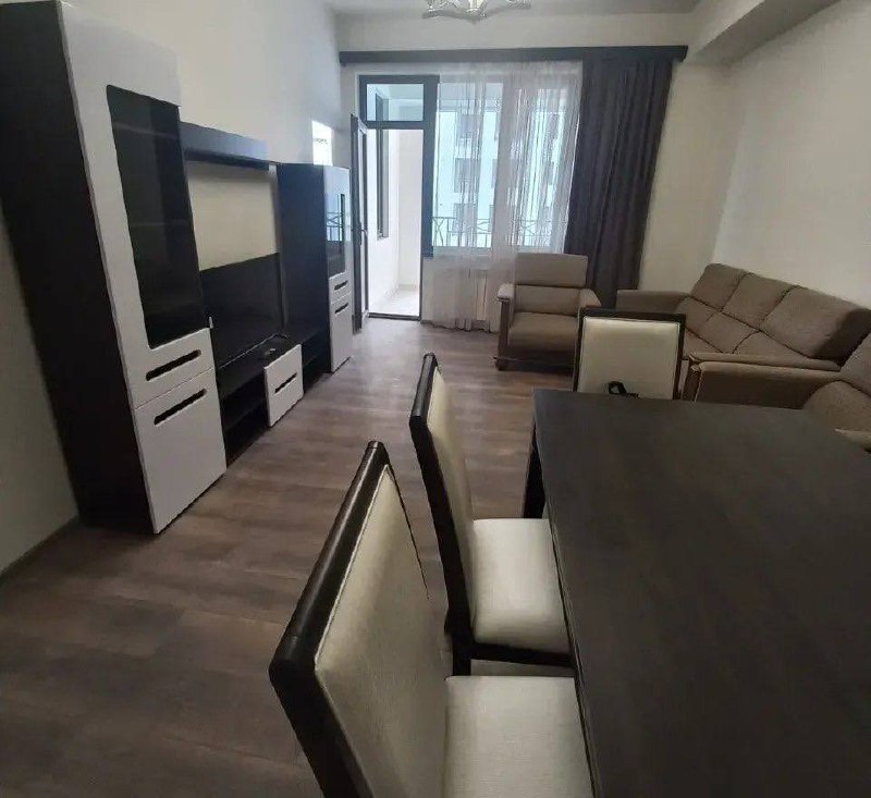 Furnished 3-Bedroom Apartment in Arabkir photo 1 of 8