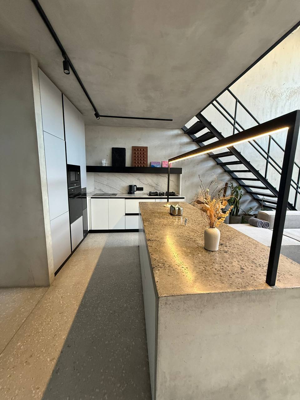 Loft-Style Villa in Canggu photo 6 of 7