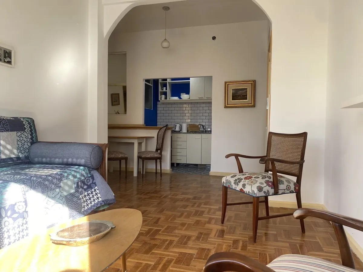 Furnished 1-Bedroom Apartment in San Telmo photo 2 of 8