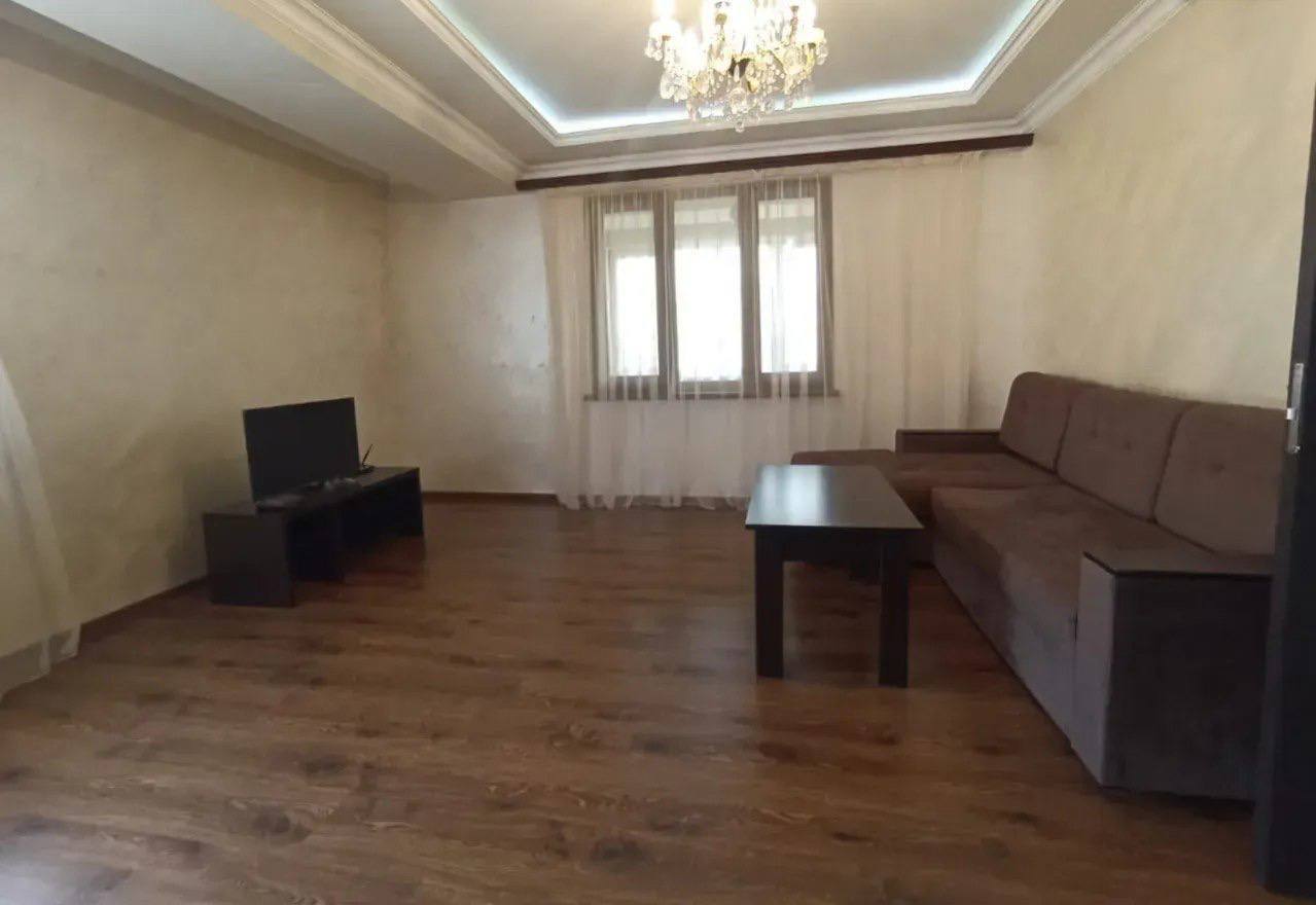 Cozy Furnished Two-Room Apartment in Arabkir photo 2 of 8
