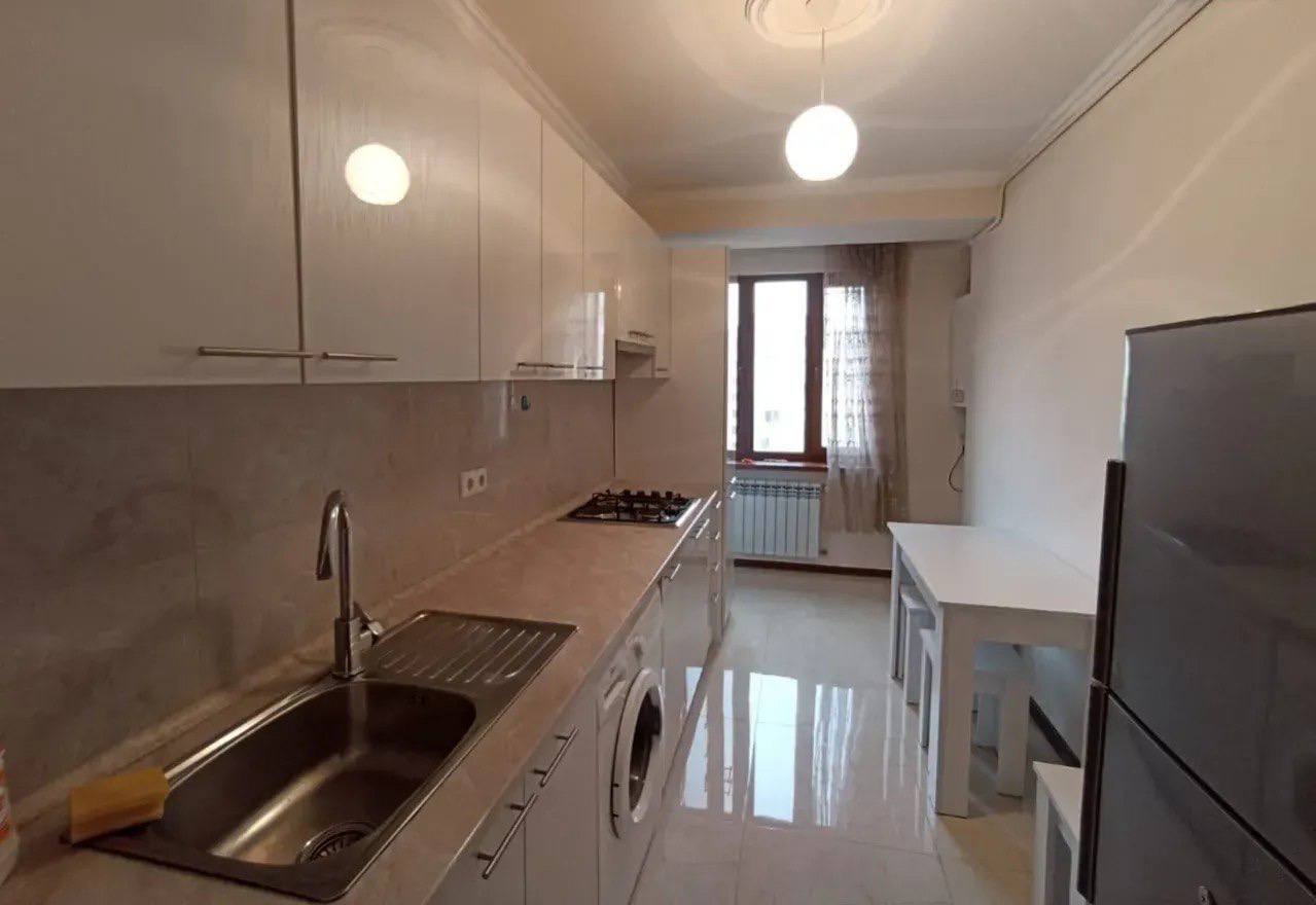 Cozy Furnished Two-Room Apartment in Arabkir photo 3 of 8