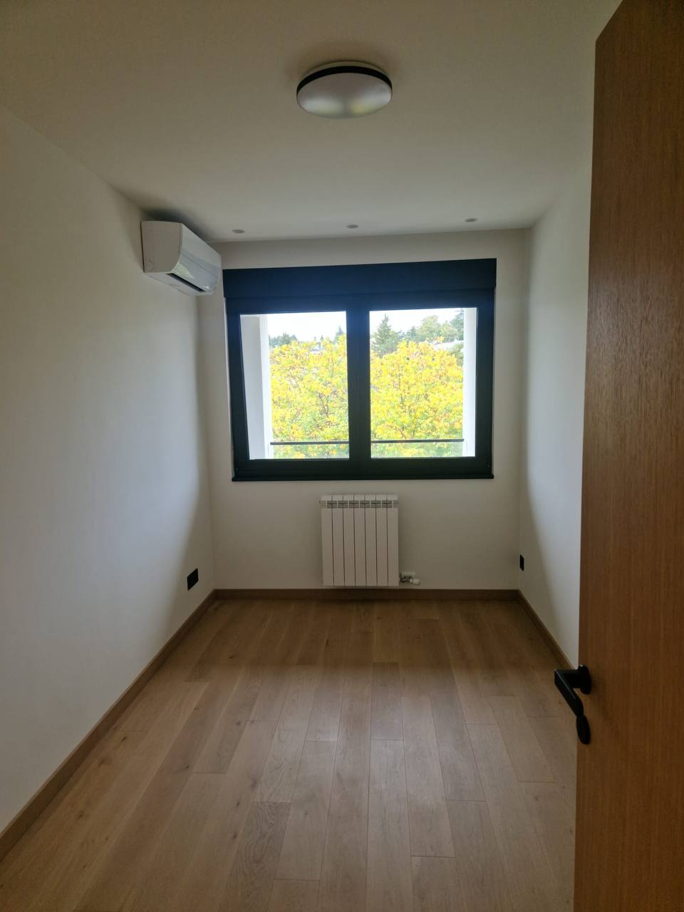 2-Bedroom Apartment in Dedinje photo 4 of 5