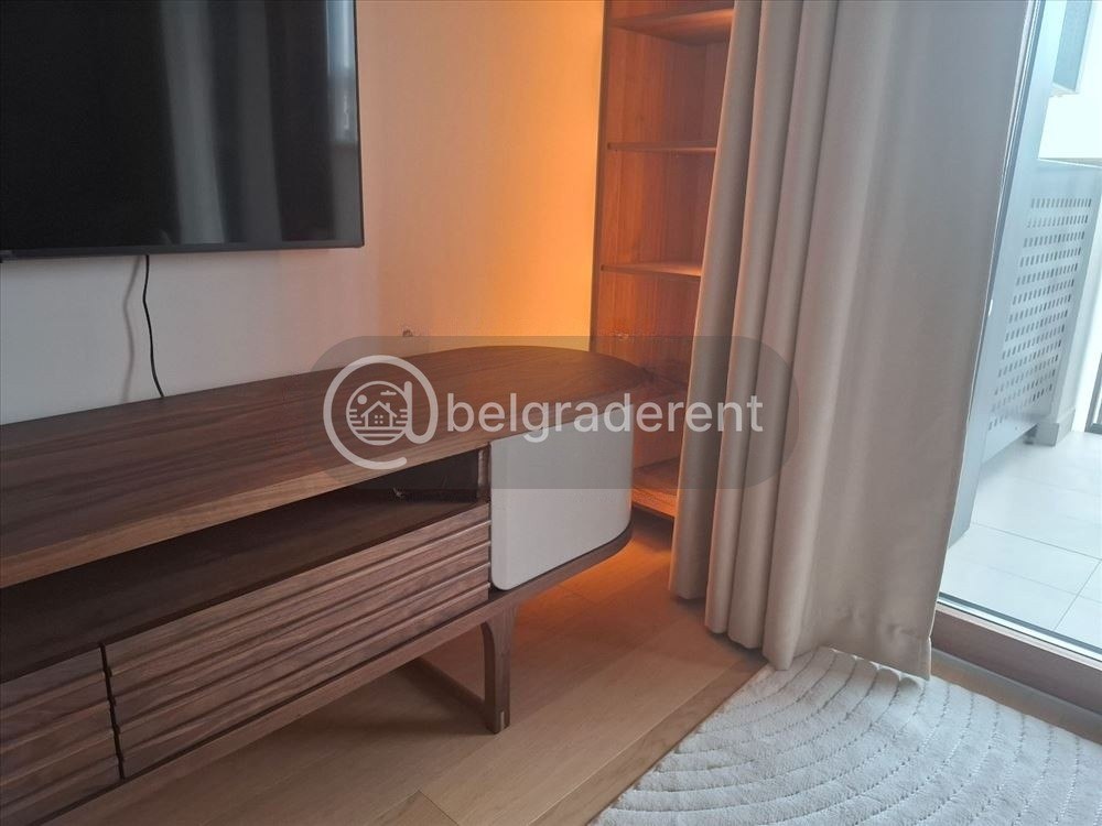 2-Room Apartment in Novi Beograd photo 3 of 7