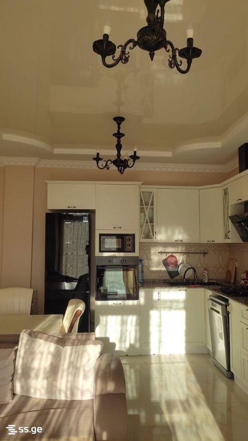 One-Bedroom Apartment in Batumi Old Town photo 1 of 8