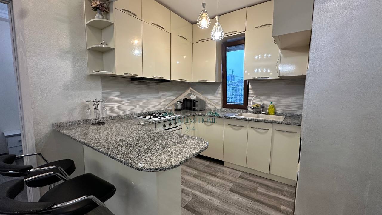 5-Room Seaside Apartment in Batumi photo 3 of 6
