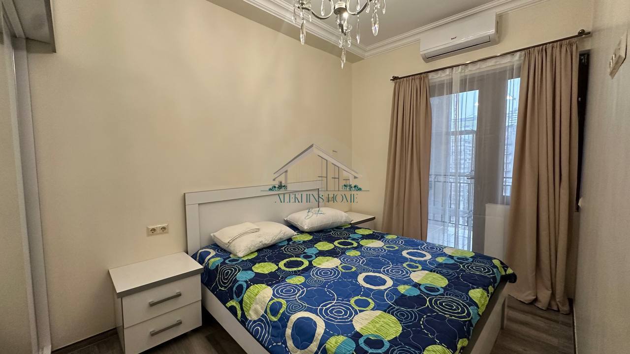 5-Room Seaside Apartment in Batumi photo 4 of 6