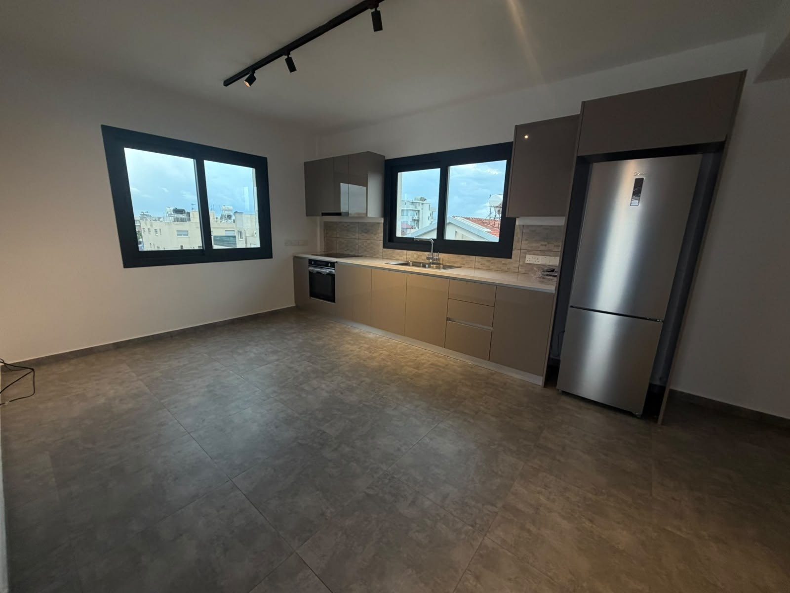 One-Bedroom Apartment for Rent in Kato Polemidia photo 1 of 8