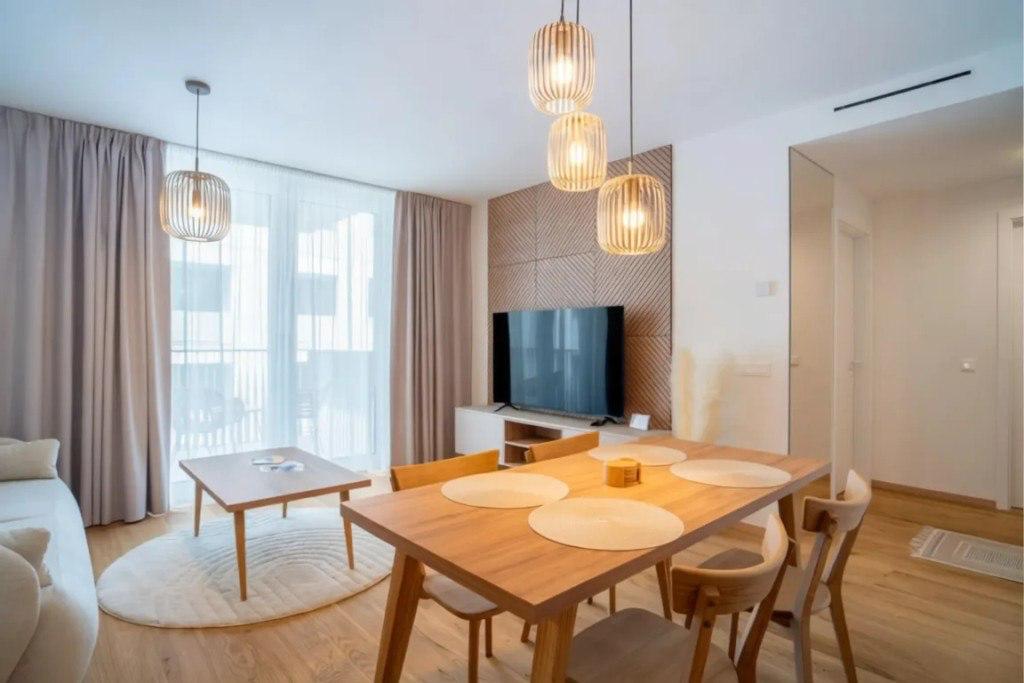 Furnished 1-Bedroom Apartment in Vydrica photo 1 of 8