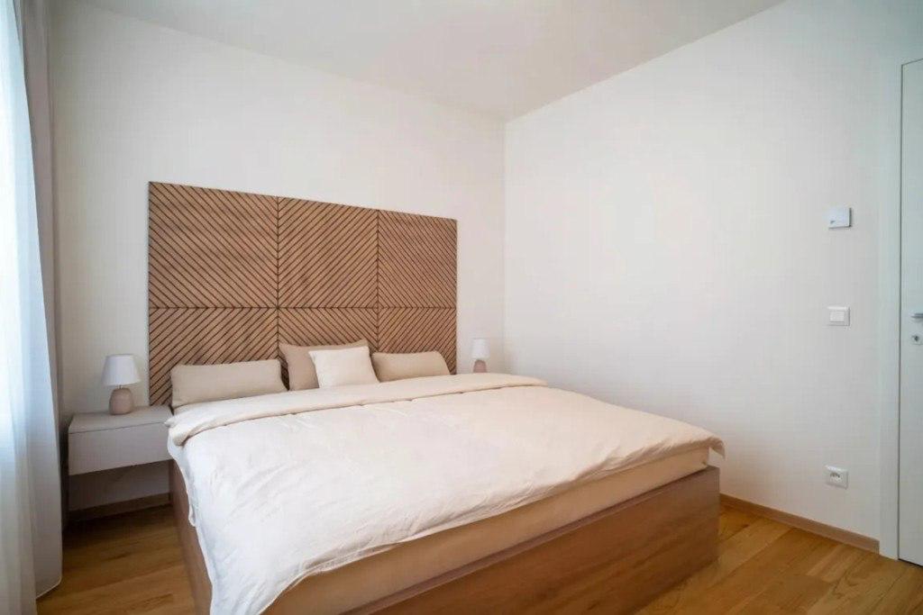 Furnished 1-Bedroom Apartment in Vydrica photo 5 of 8