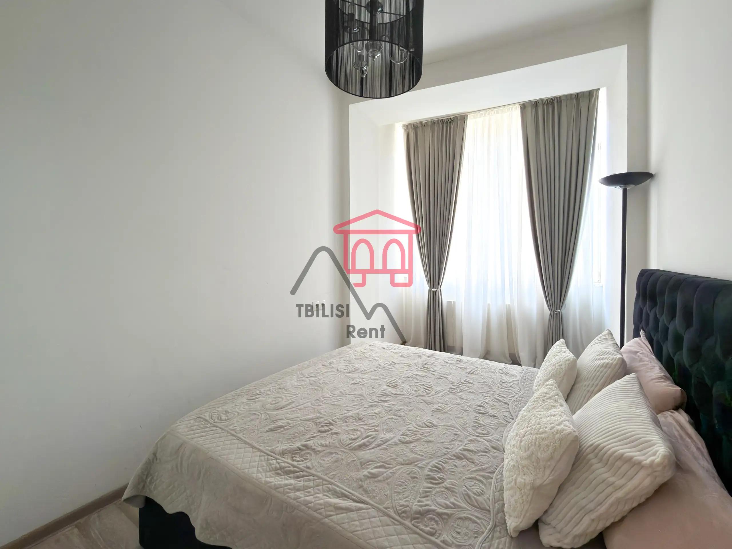 3-Bedroom Apartment in Isani photo 6 of 8
