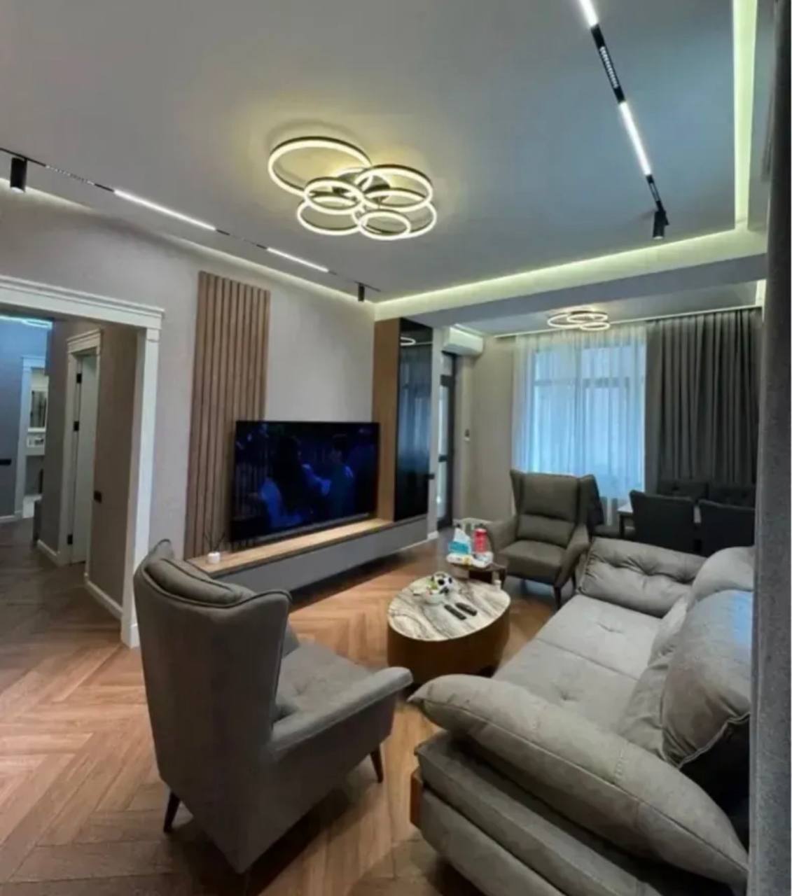 Furnished 2-Bedroom Apartment in Kentron photo 1 of 8