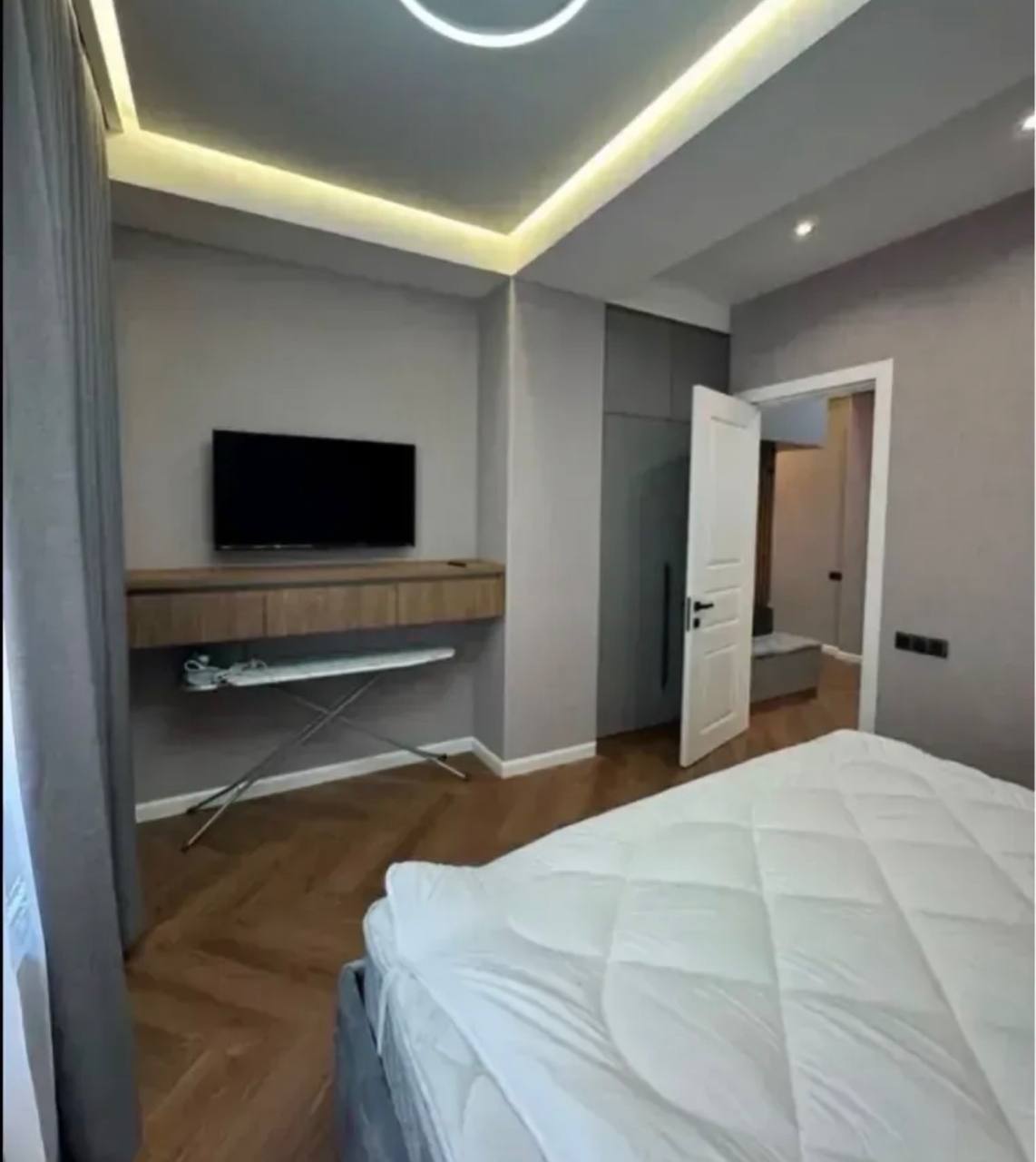 Furnished 2-Bedroom Apartment in Kentron photo 6 of 8