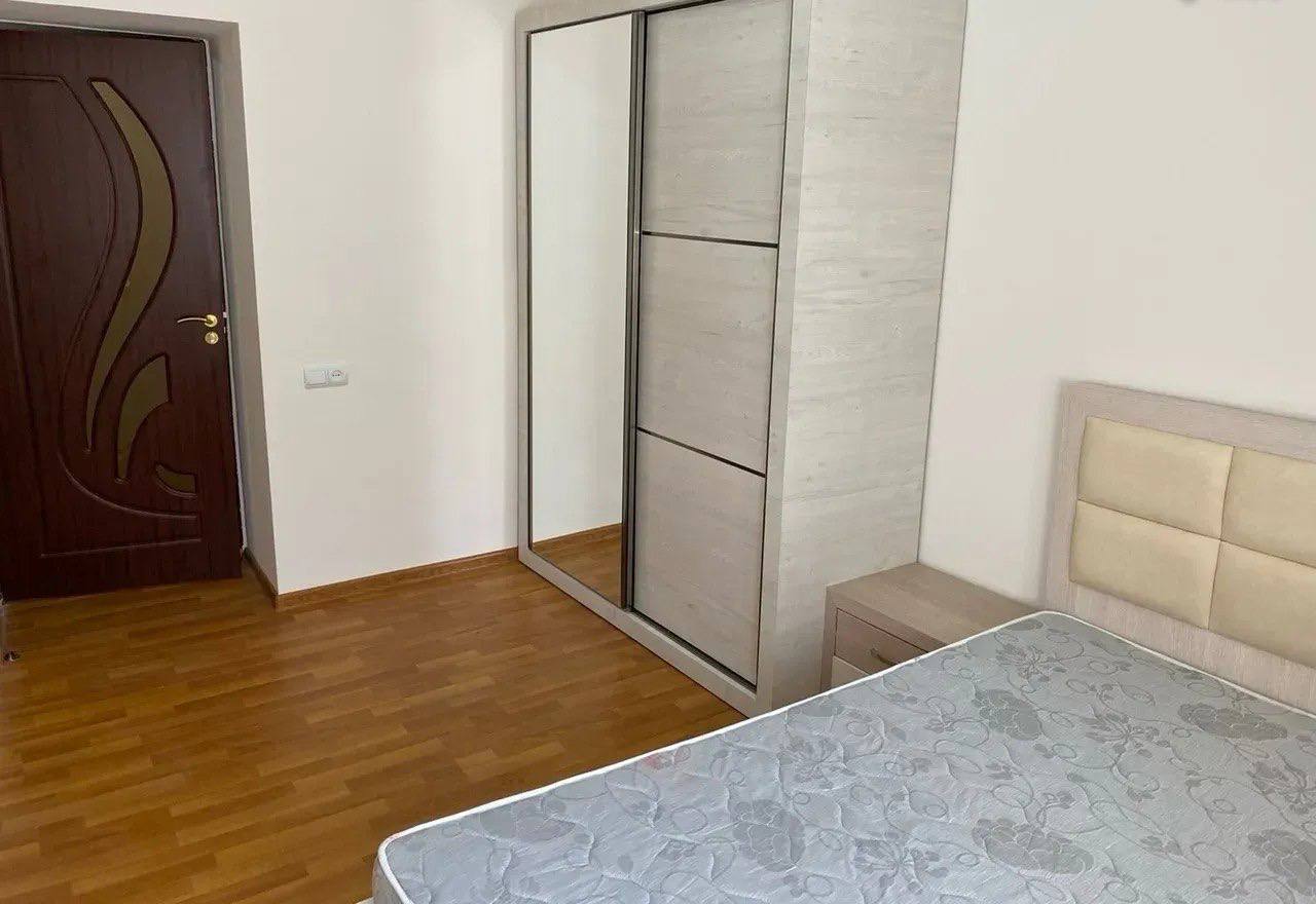 Furnished 3-Room Apartment in Kanaker-Zeytun photo 6 of 8